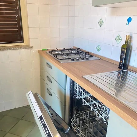 Girasole Sul Mare ,sea View New Kitchen With Dishwasher , Air Conditioning, Garage Moto, 200 M From Centre, 300 M From ,wifi, Cin Apartman