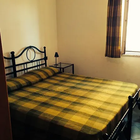 アパート Girasole Sul Mare ,new Kitchen With Wash Disher , Air Conditioning, Garage Moto, 200 M From Centre, 300 M From ,wifi,